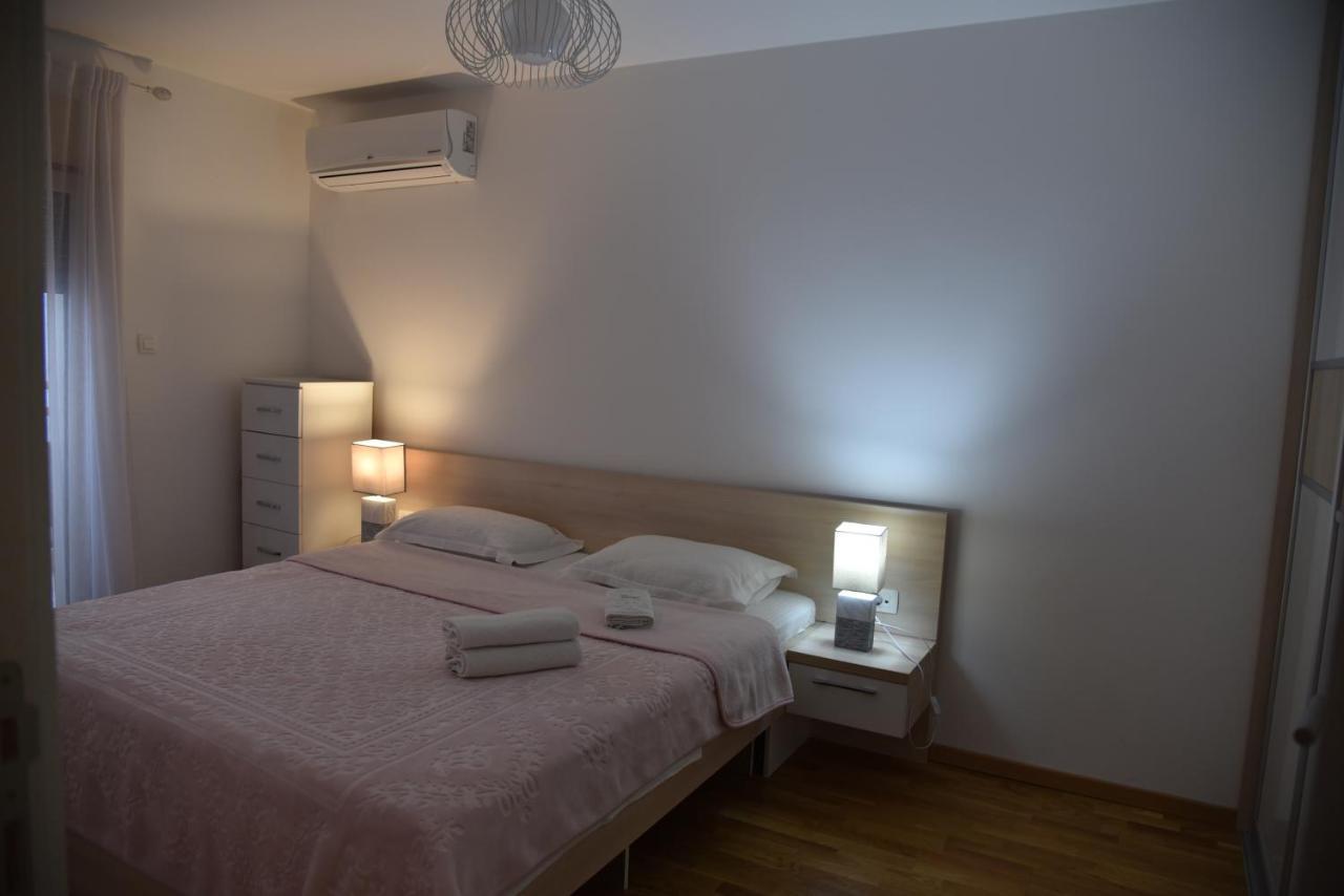 Apartment Lux Fontana Budua Esterno foto